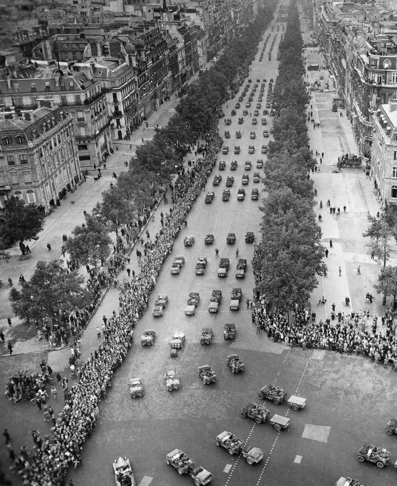 1944: France Paris Liberation